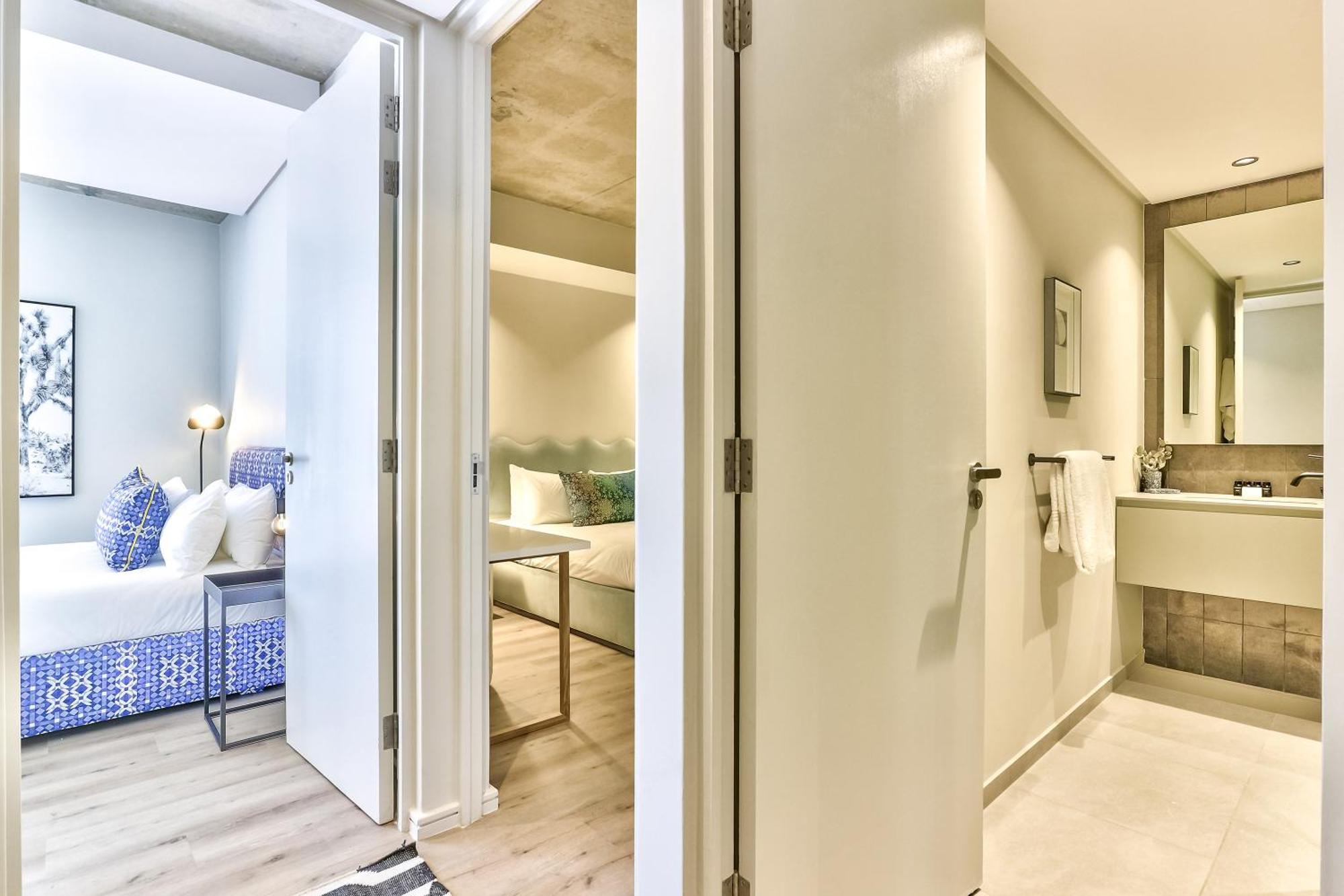 The Quarter Apartments Cape Town Room photo
