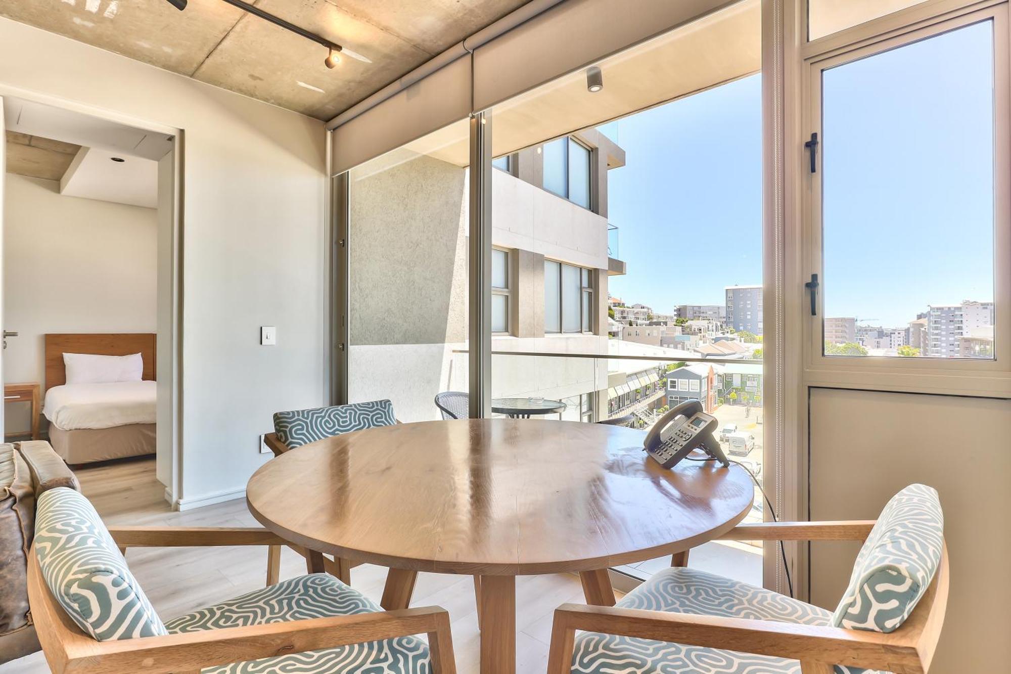 The Quarter Apartments Cape Town Room photo
