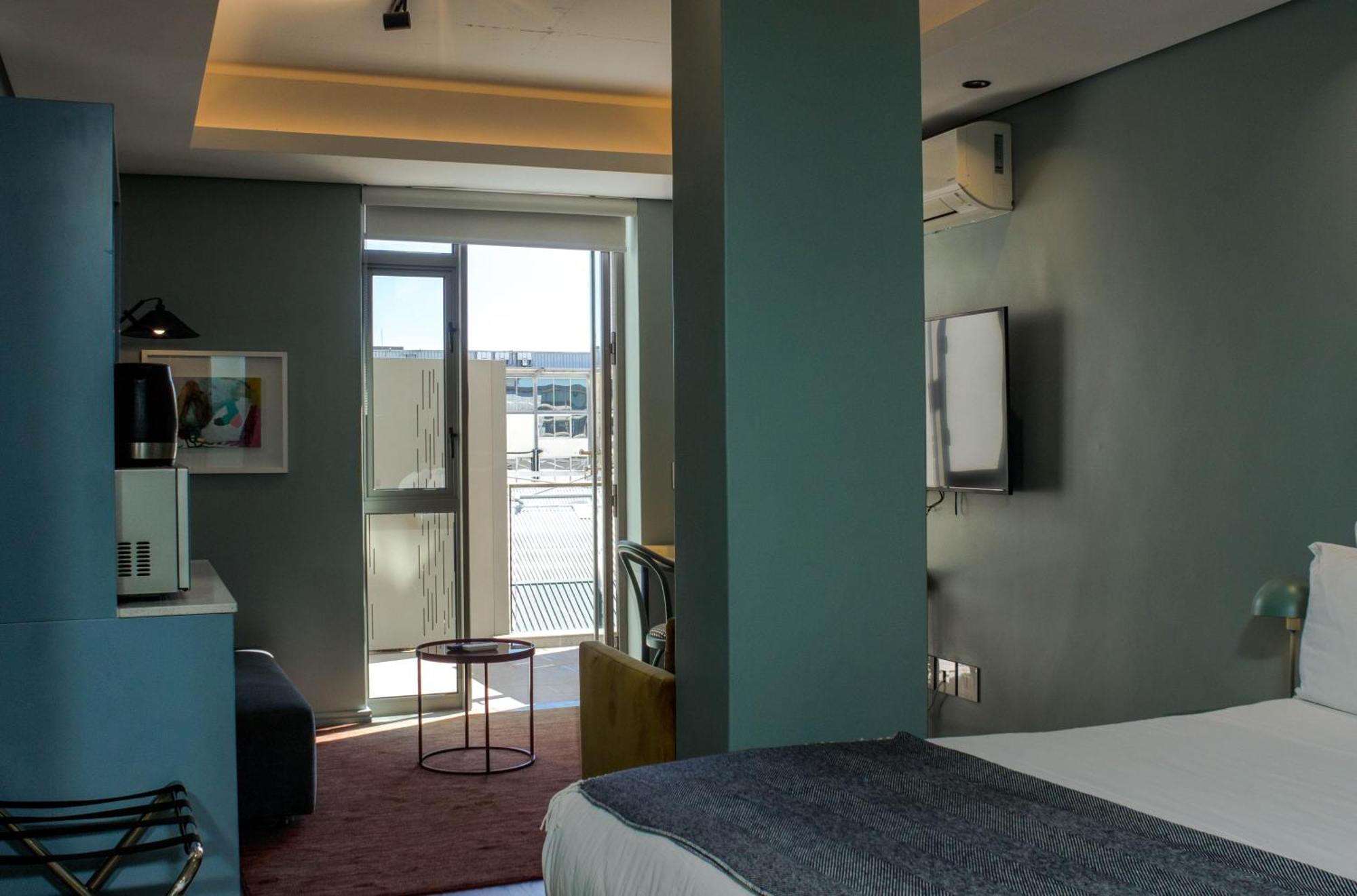 The Quarter Apartments Cape Town Room photo